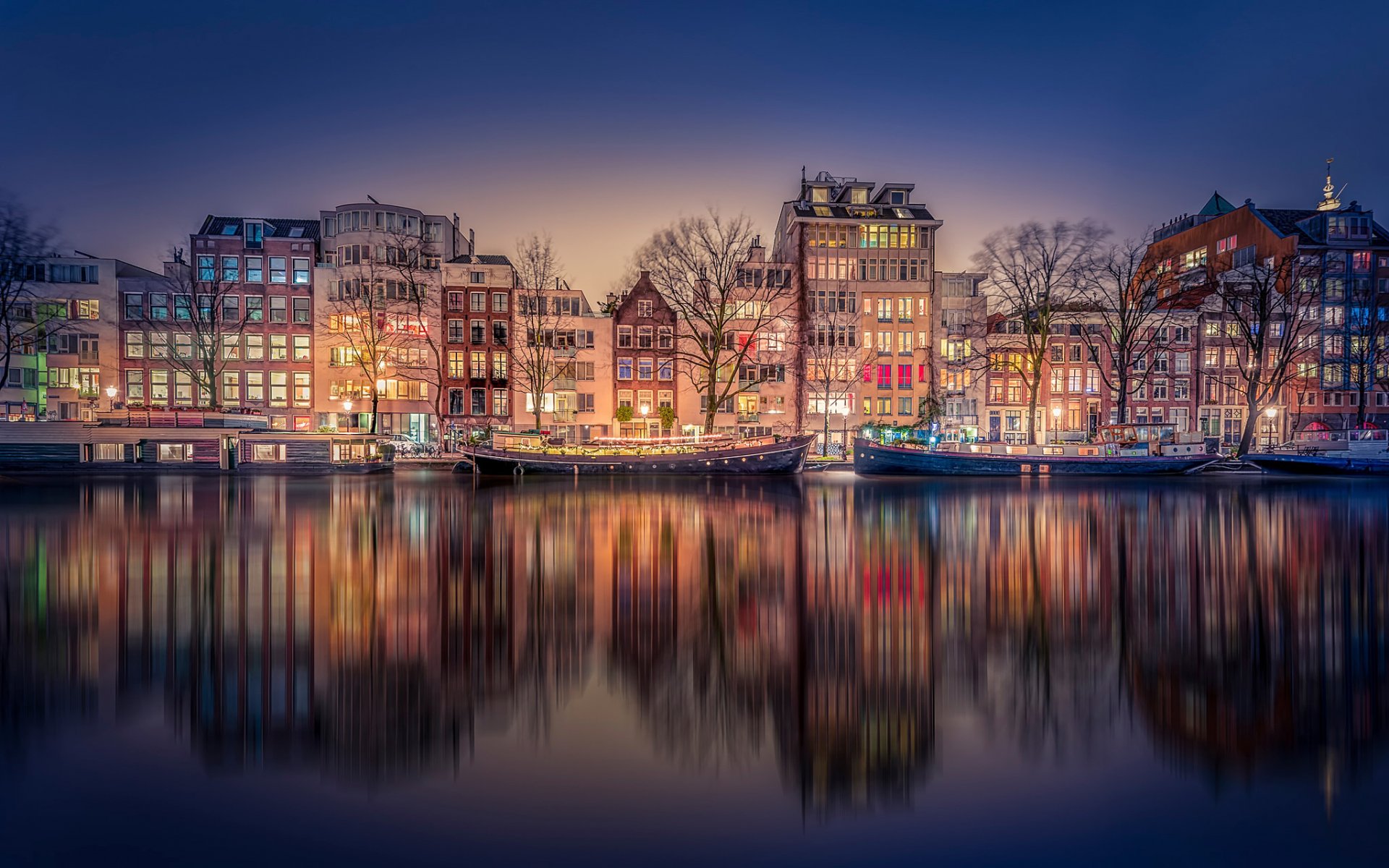 amsterdam canal nuit