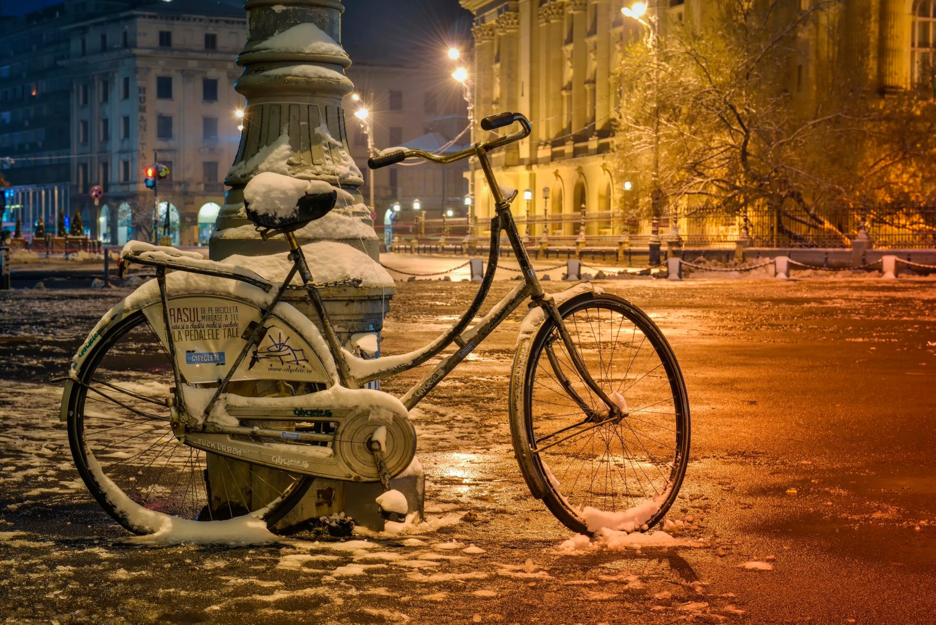 bucharest bike street snow