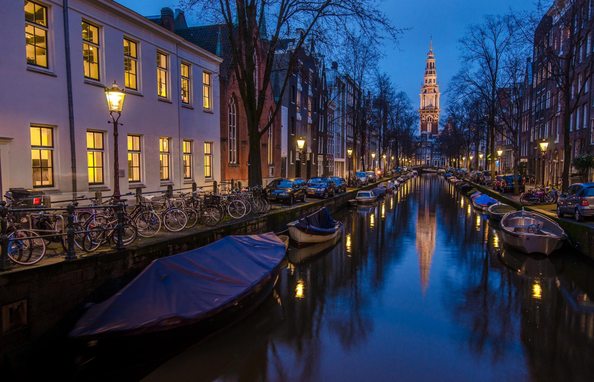 amsterdam holanda foto / hora azul|