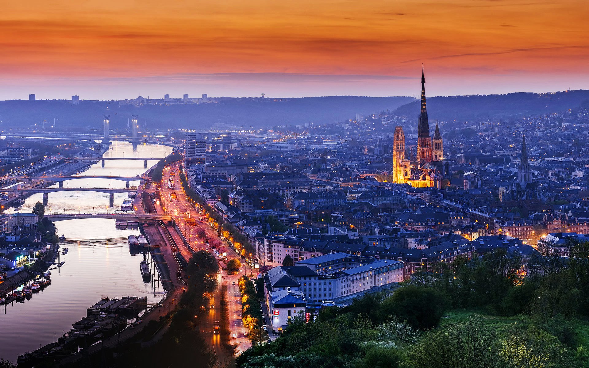 francia normandía ciudad rouen noche luces