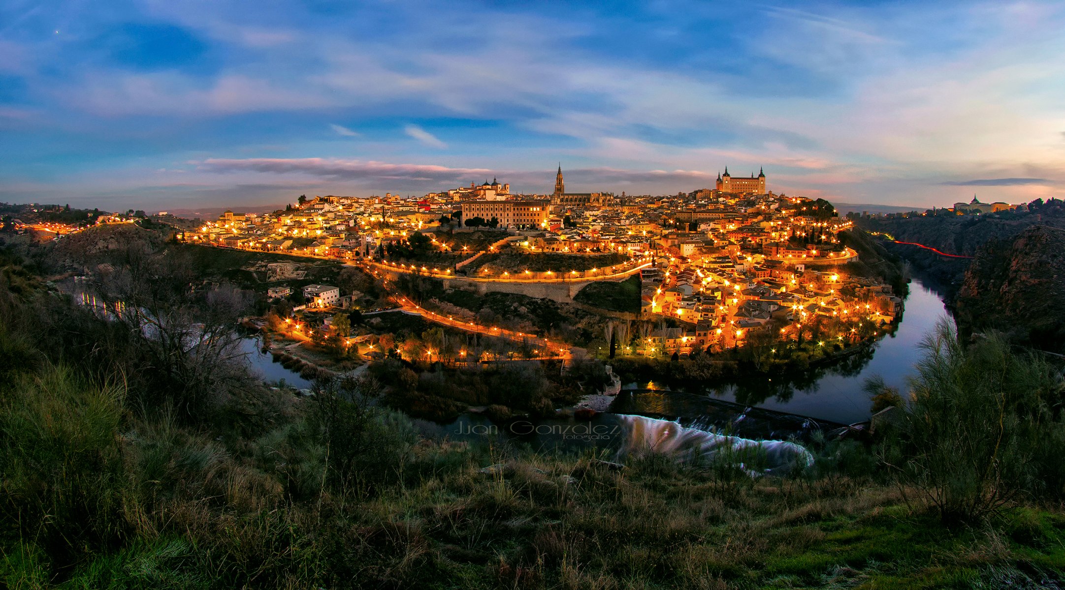 españa ciudad toledo río tajo noche luces