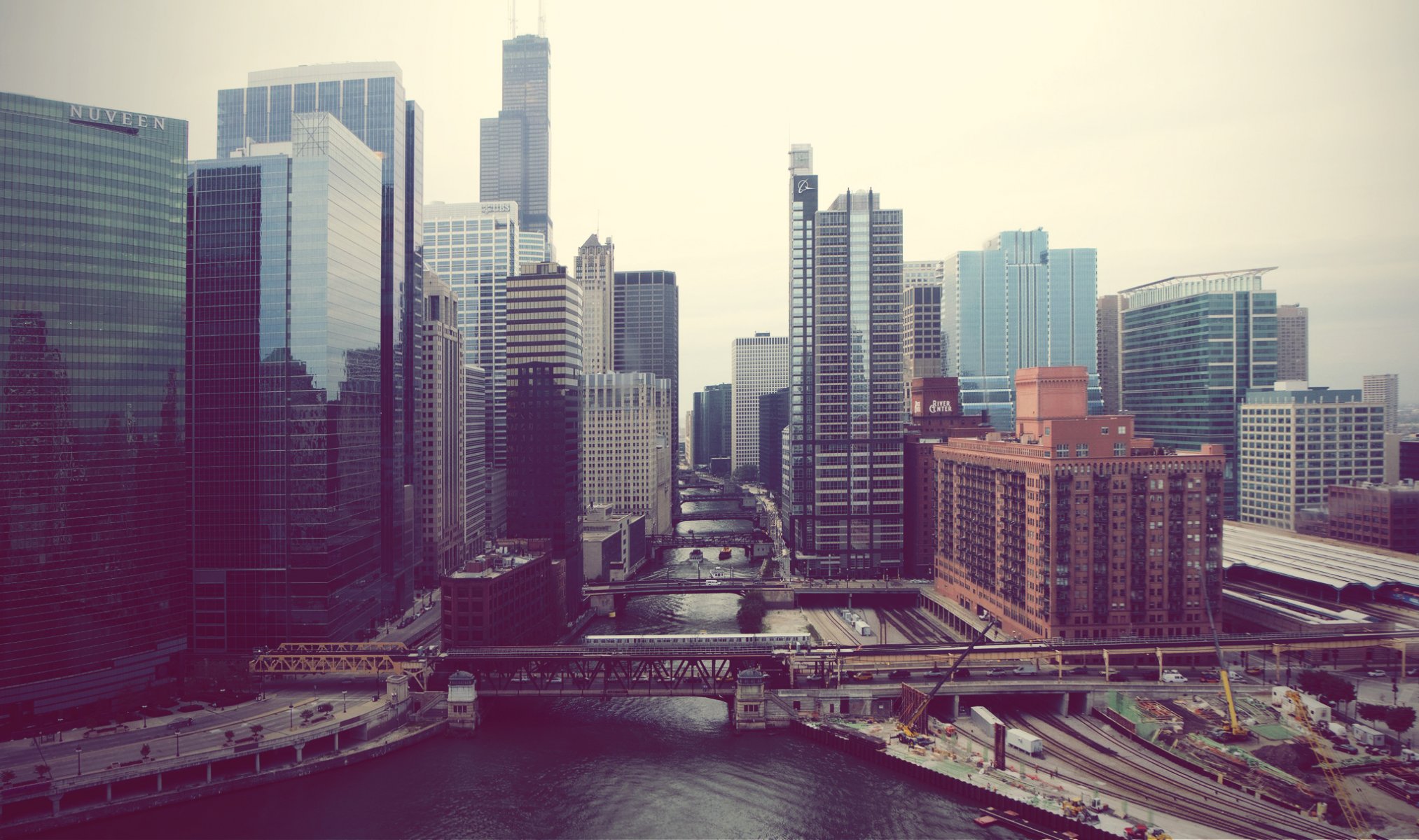 chicago illinois stadt fluss wolkenkratzer nebel