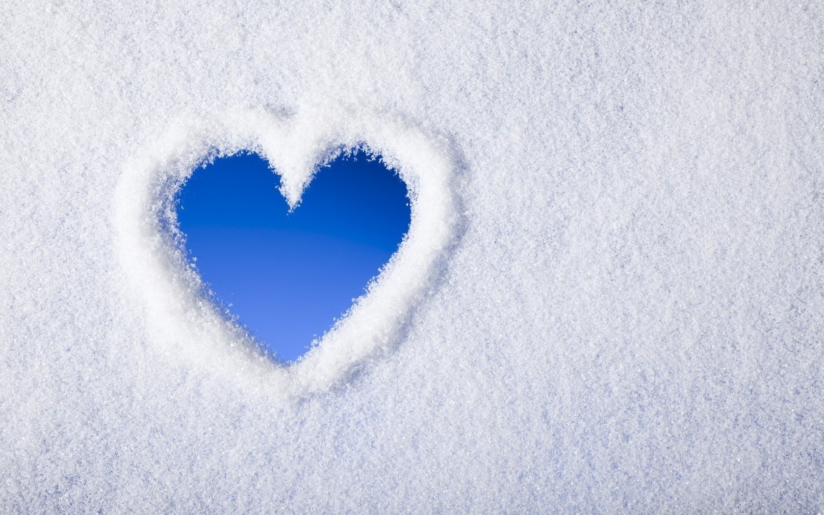 heart snow winter