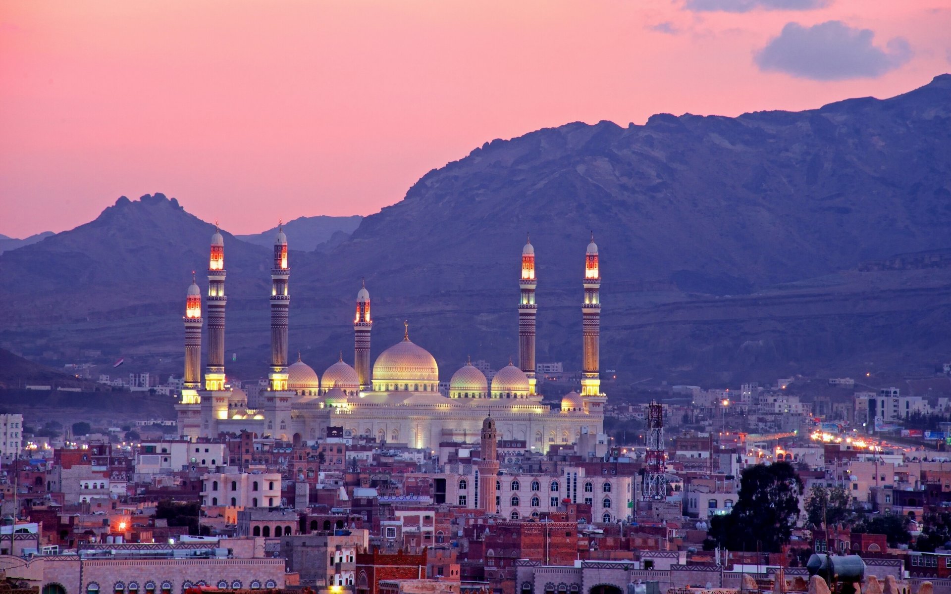 mezquita al saleh saná yemen mezquita al saleh panorama montañas edificios