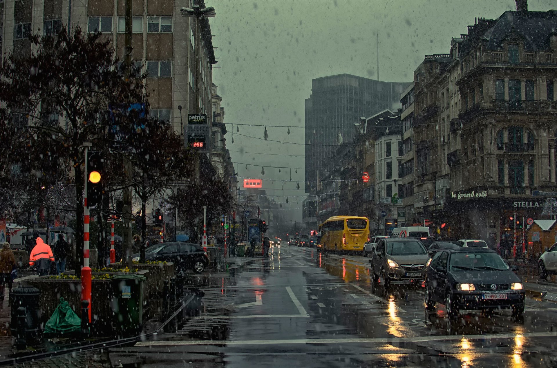 brussels belgium street snow