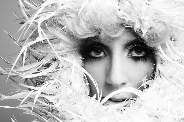 Леди Гага любит неординарные образы
