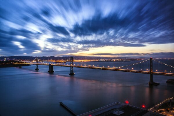 Foto von San Francisco, Hafen bei Sonnenuntergang