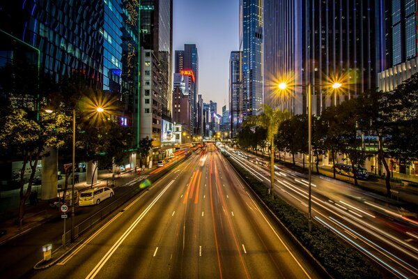 Strada di Hong Kong autostrada trafficata