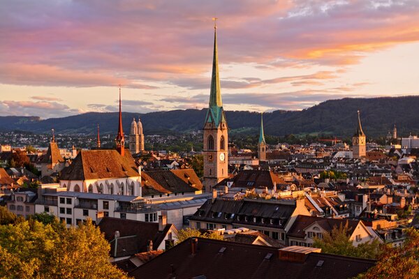 Traumhaft schöne Stadt in der Schweiz