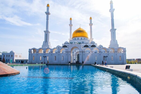 Moschee-Brunnen in Astana