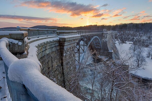 Beautiful view of Mount Airy at sunset