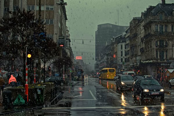 In Belgien sehen die verschneiten Straßen ganz anders aus