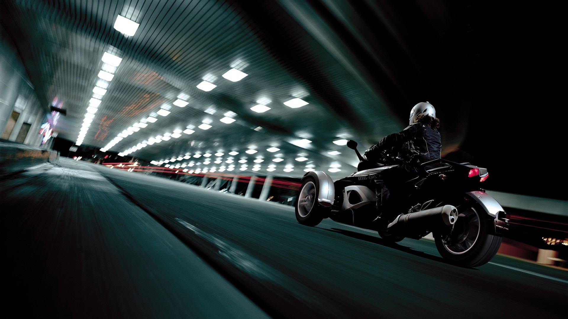 fahrrad can-am spyder tunnel moto