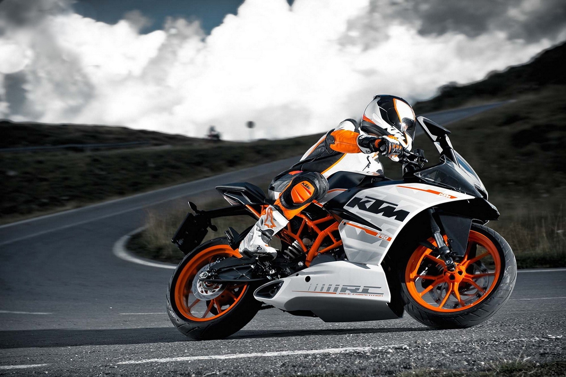 coureur beauté sport moto ktm