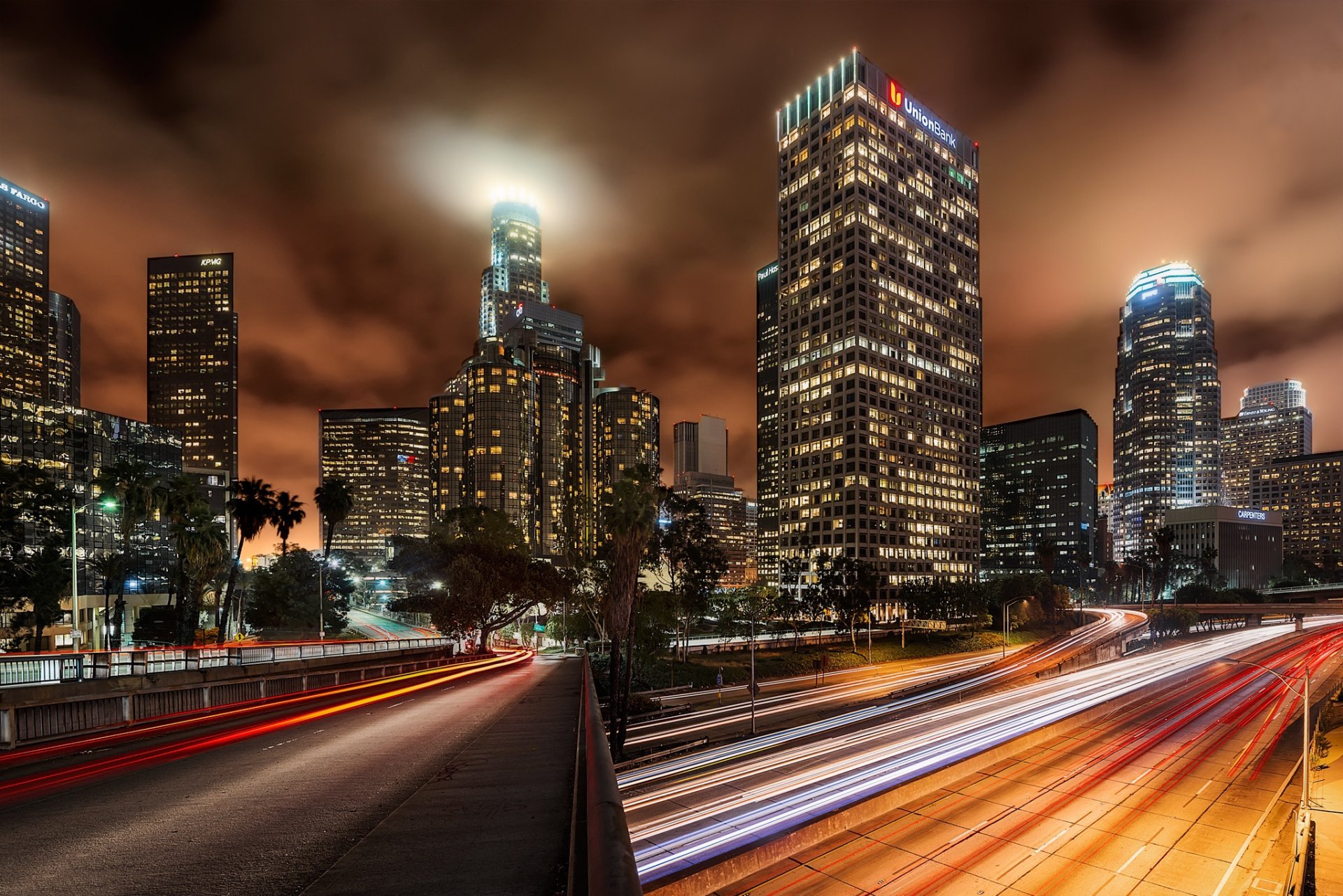 ville los angeles maisons gratte-ciel nuit routes lumières