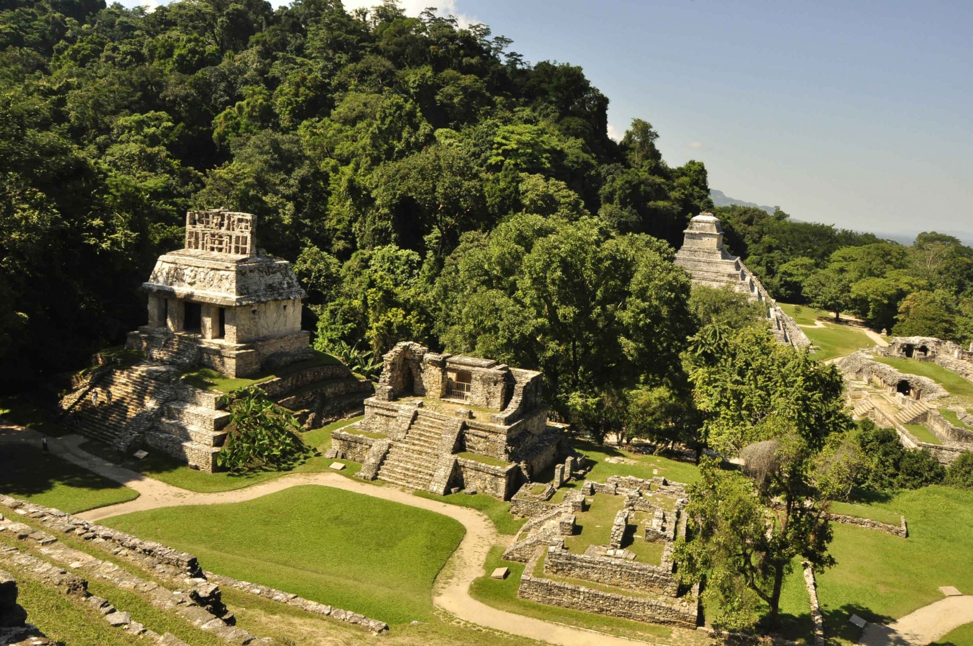 mexique palenque ville maya civilisations anciennes mystère énigme légende mythe force beauté vue du temple du soleil à palenque