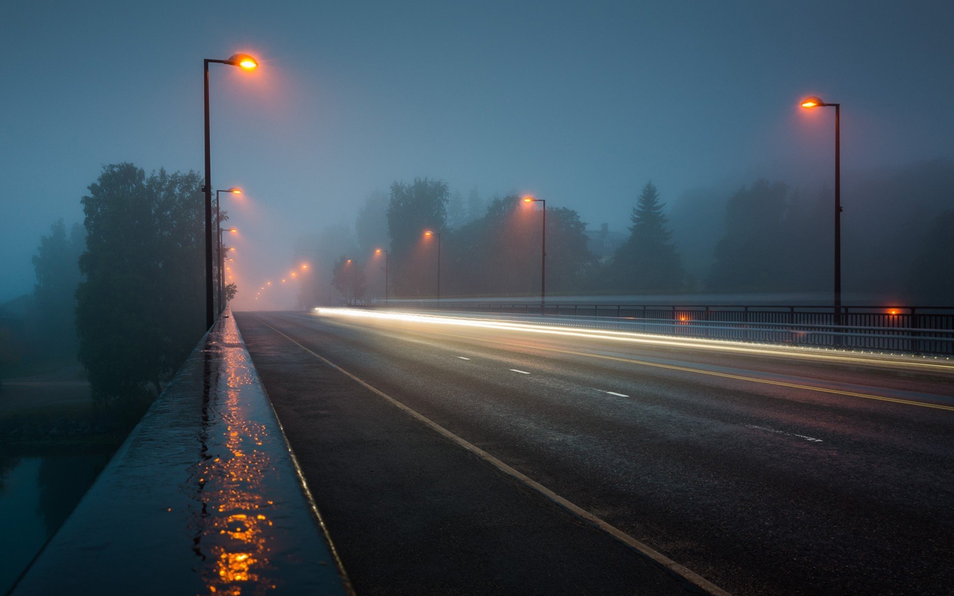 strada sera nebbia luci