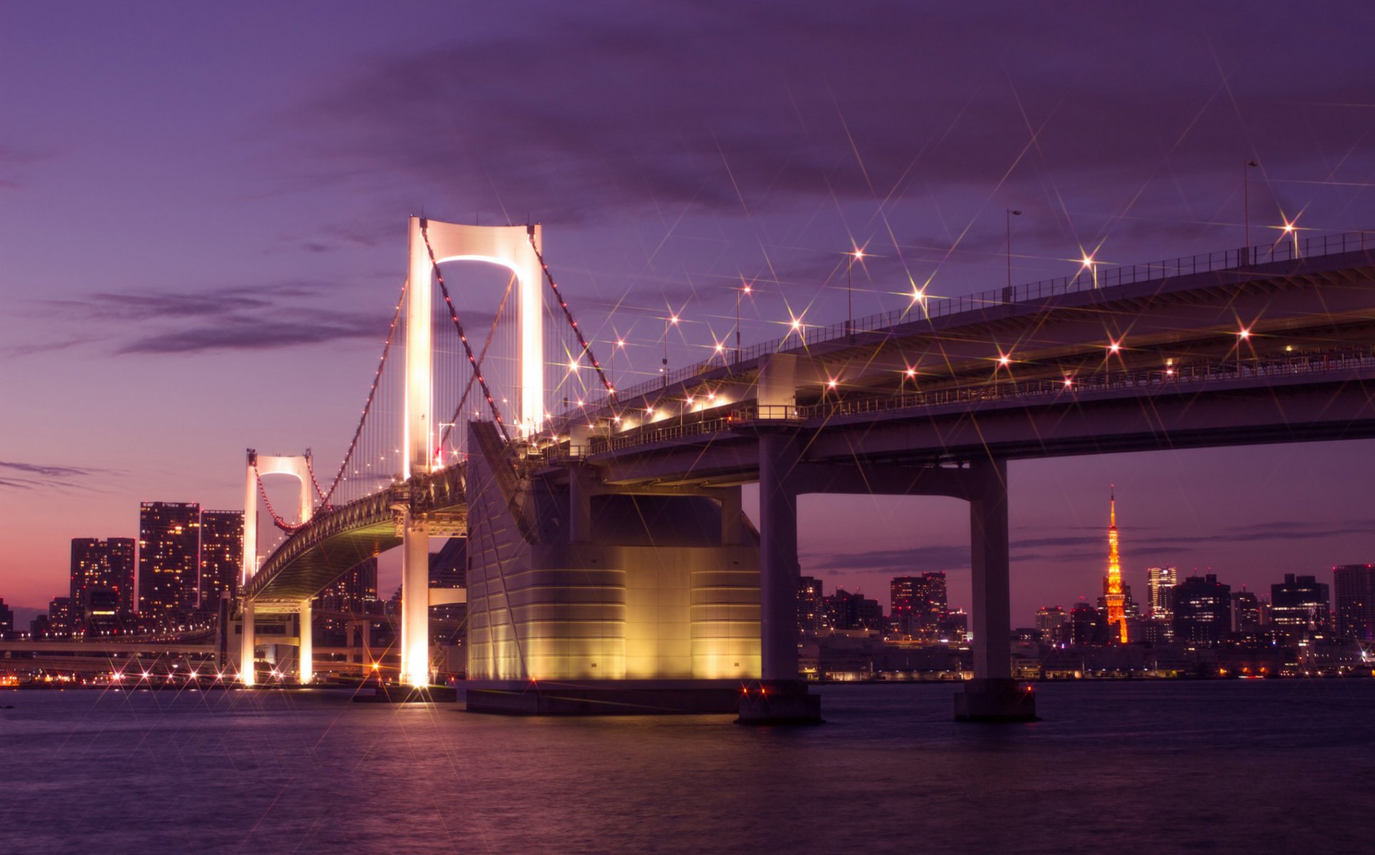 japan tokio hauptstadt hauptstadt metropole brücke lichter beleuchtung laternen bucht häuser gebäude nacht flieder lila himmel wolken