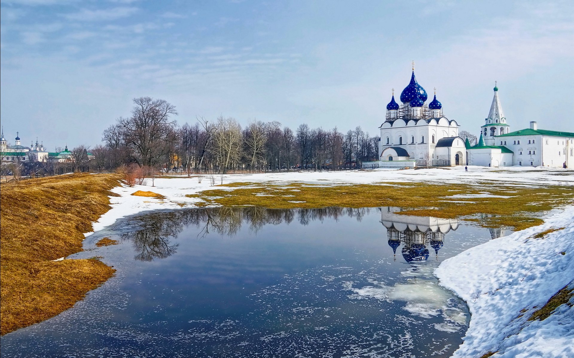 suzdal rzeka świątynia