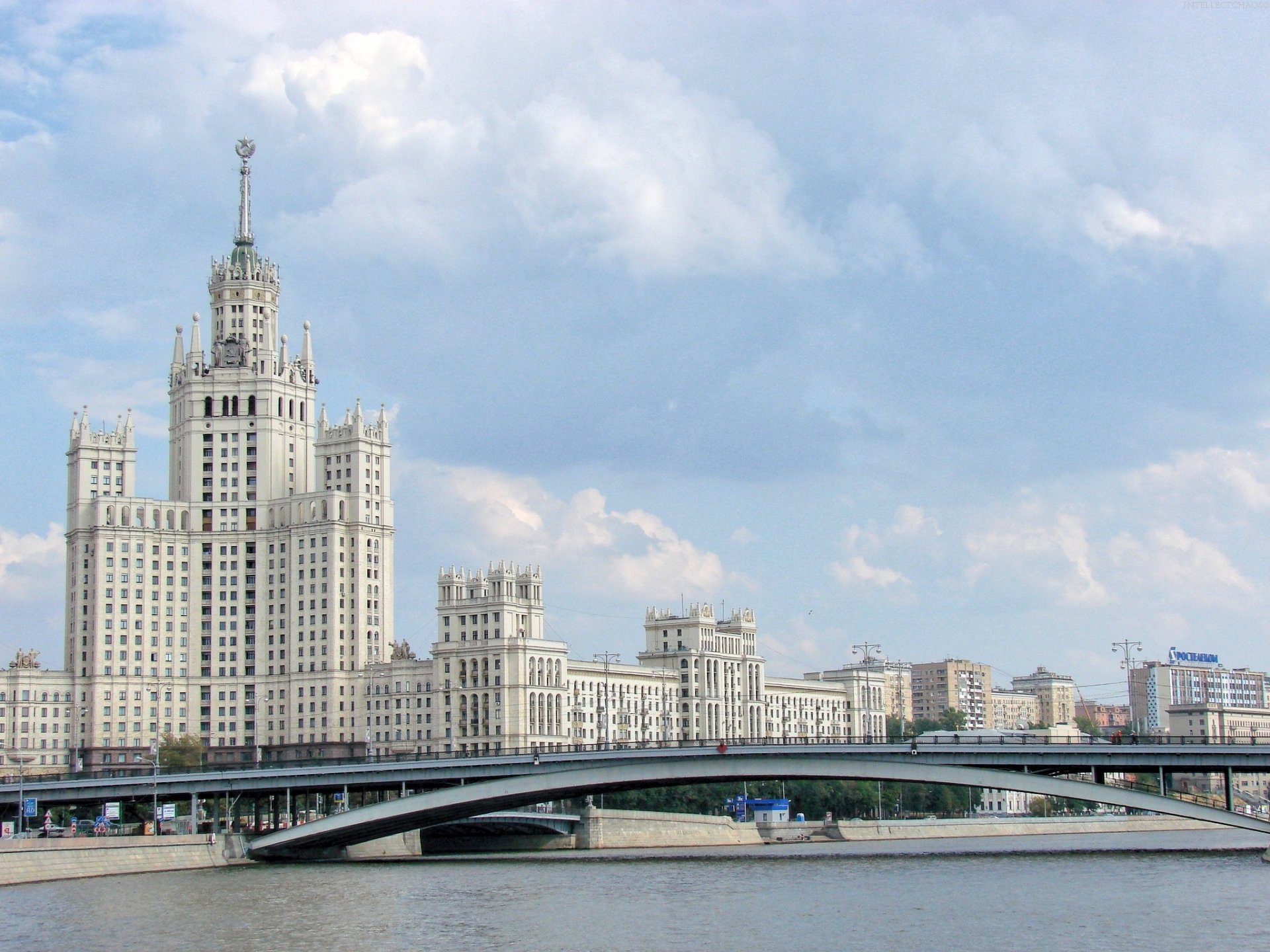 moskau russland russische föderation hauptstadt hochhaus fluss haus gebäude brücke außenministerium kapital wolkenkratzer gebäude hintergrund tapete widescreen vollbild widescreen widescreen