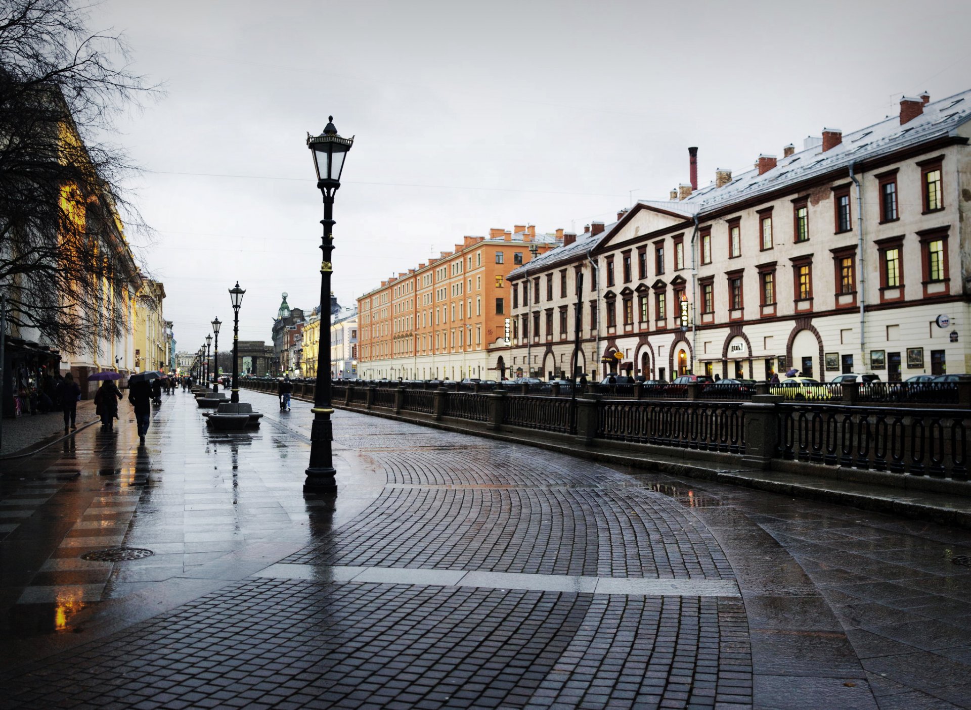 san petersburgo peter rusia san petersburgo nublado lluvia charcos