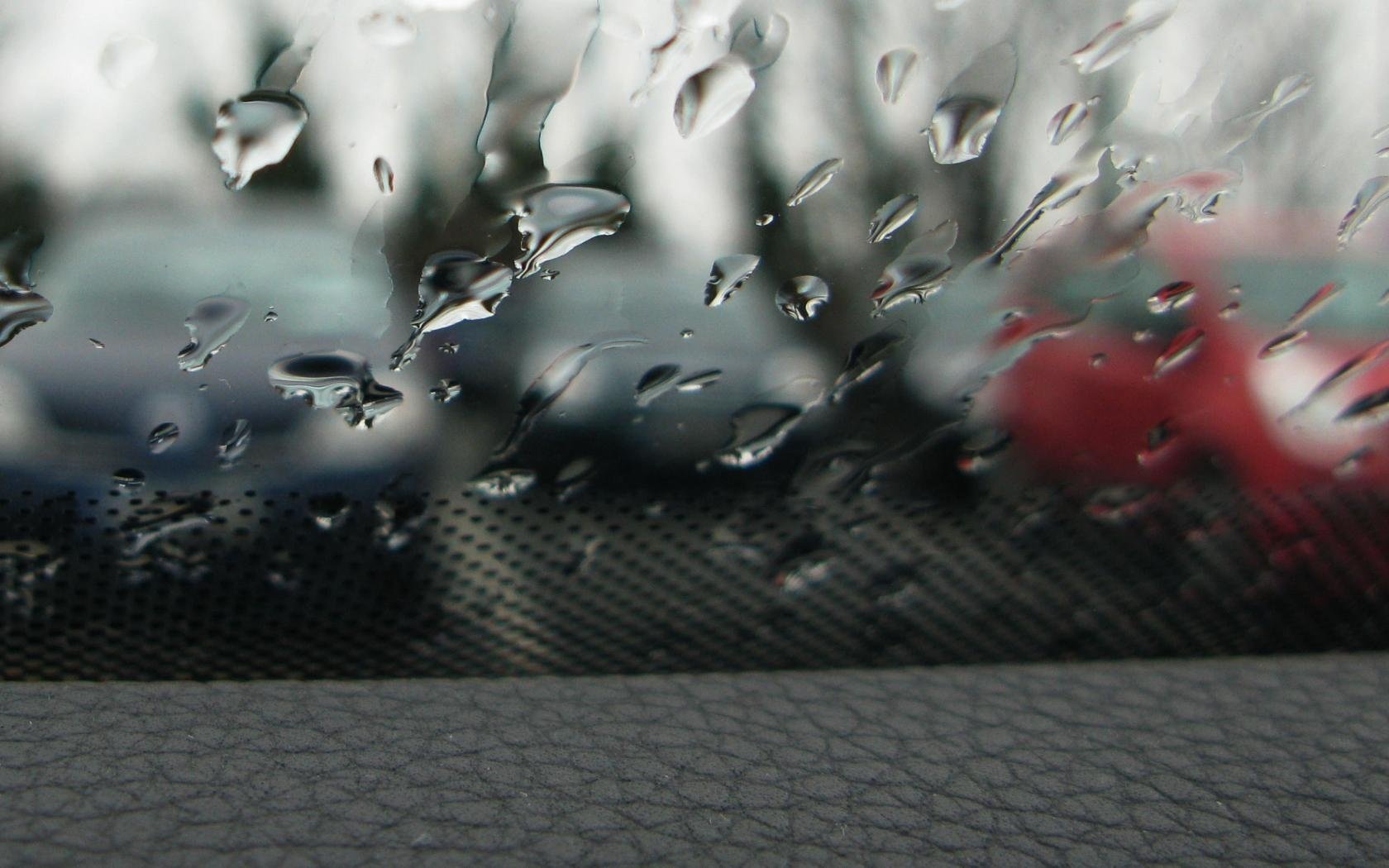 machines fenêtre gouttes pluie eau verre