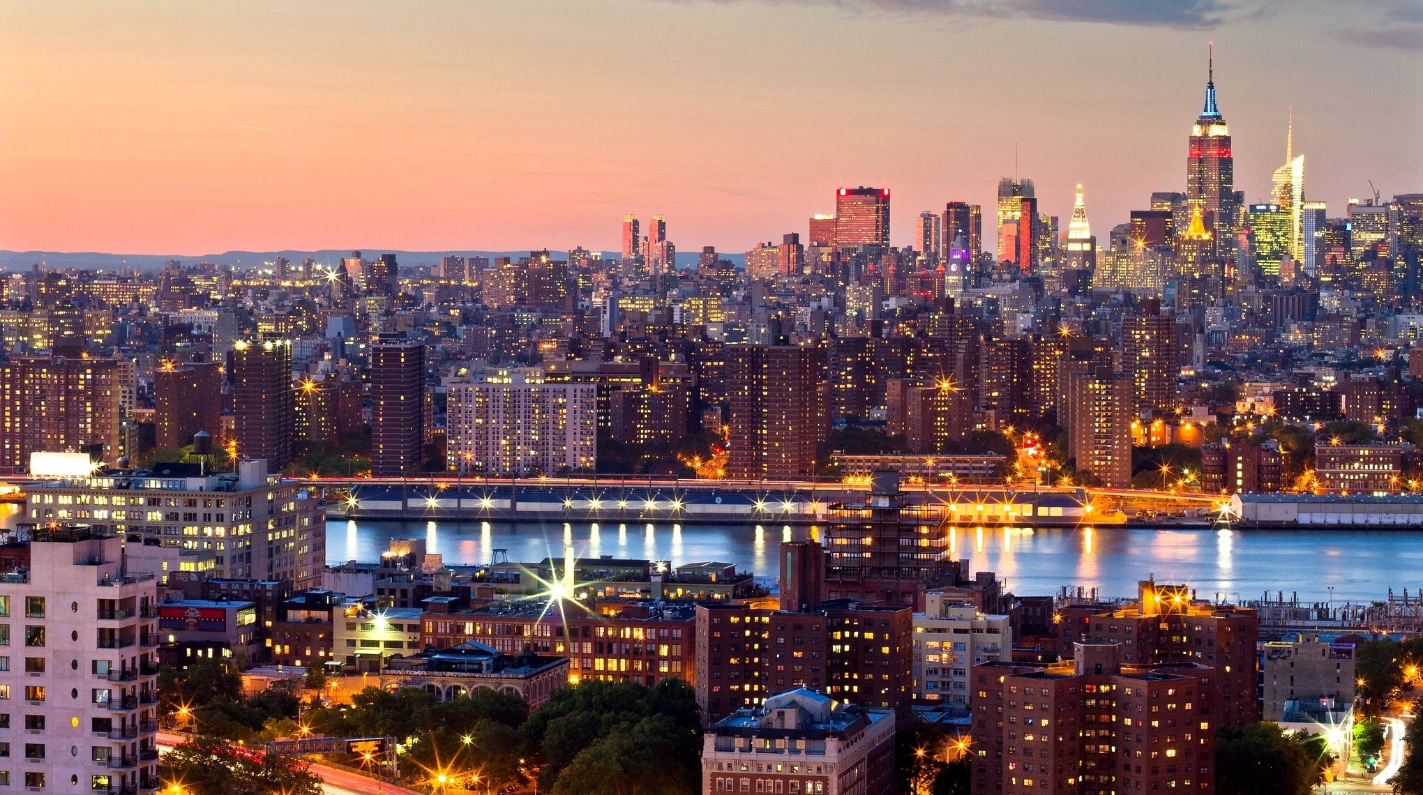 new york midtown manhattan usa midtown city evening sunset strait skyscrapers buildings high-rise skyscrapers light