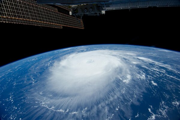 Photo of a cyclone approaching the earth