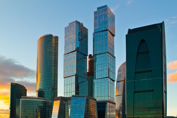 Vista de la ciudad de Moscú al amanecer