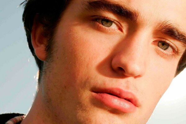 Schauspieler Robert Pattison bekannt als Edward Cullen