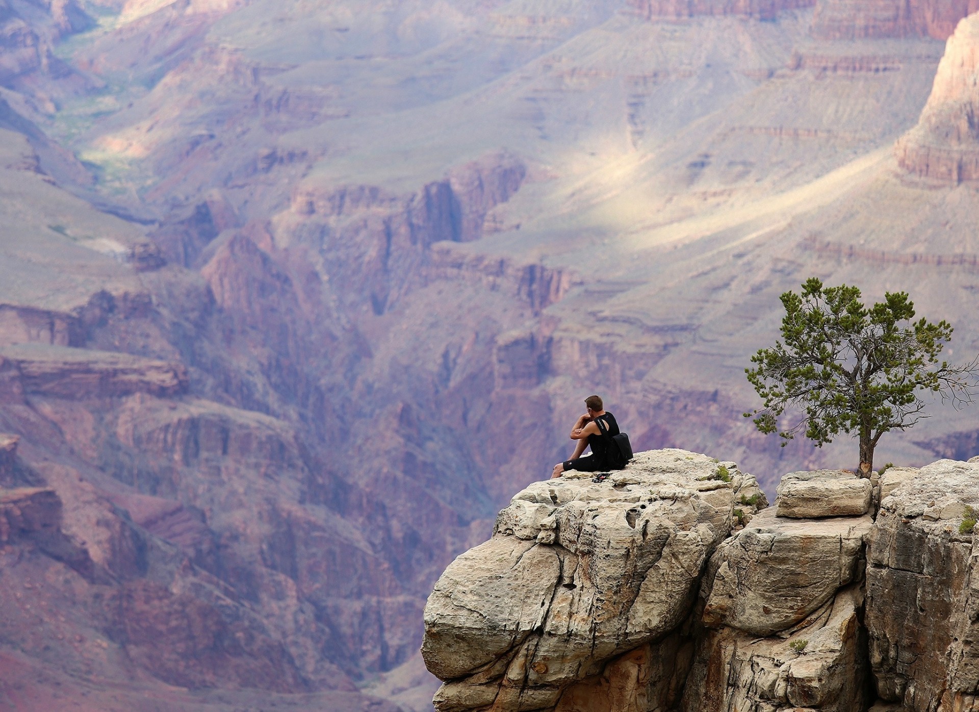 homme montagne humeur falaise