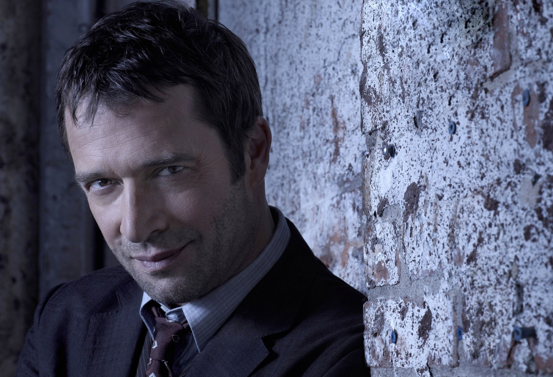 portret james purefoy aktor