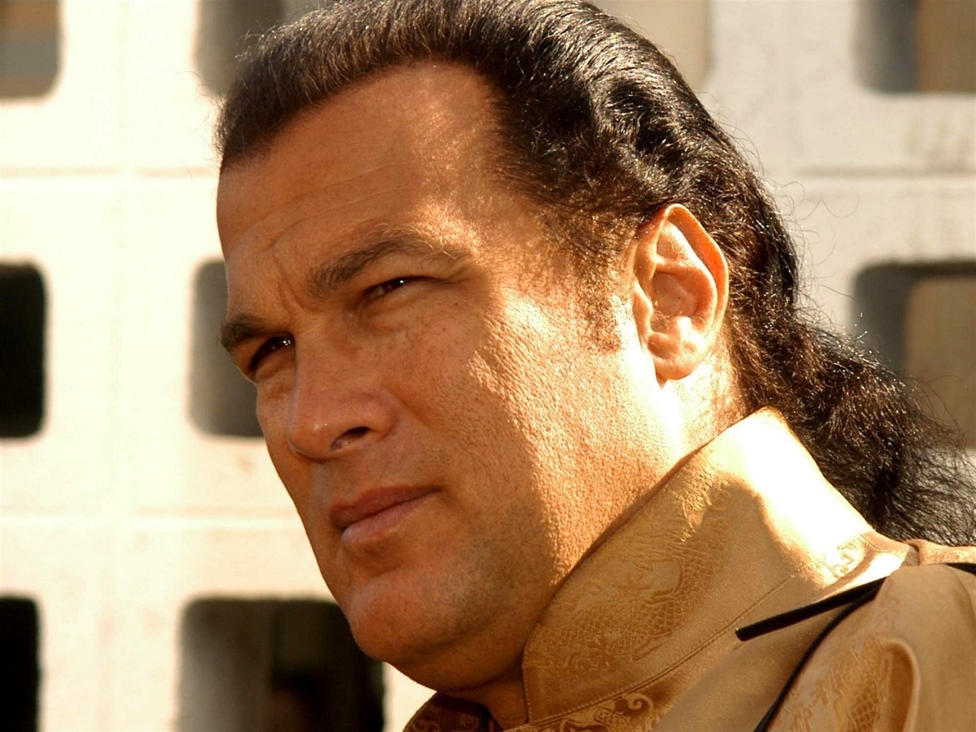 mały człowiek steven seagal aktor