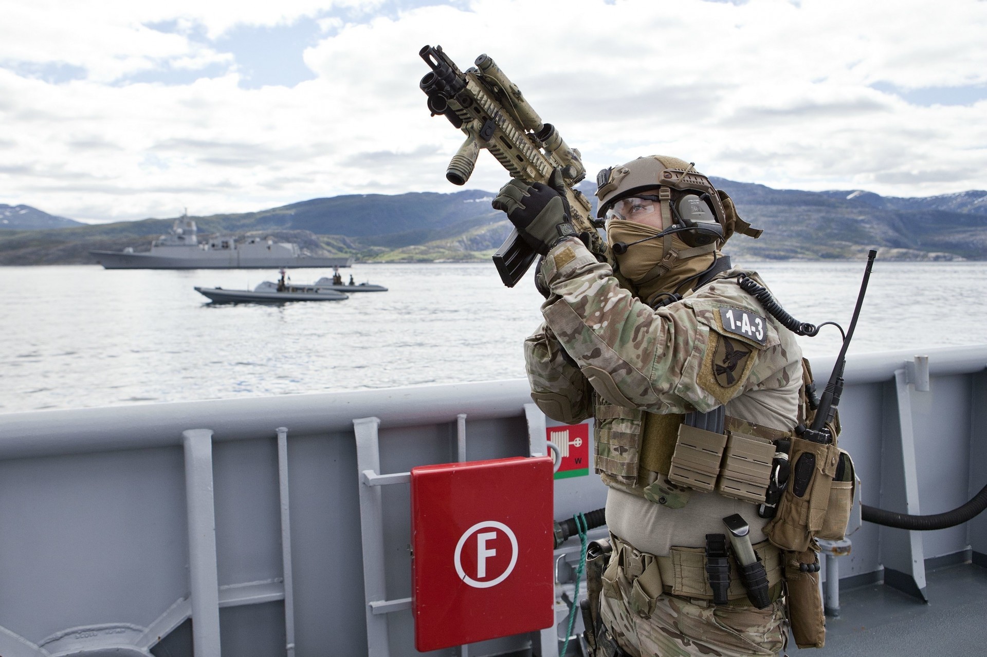 waffen soldaten marine spezialeinheiten norwegisch militär