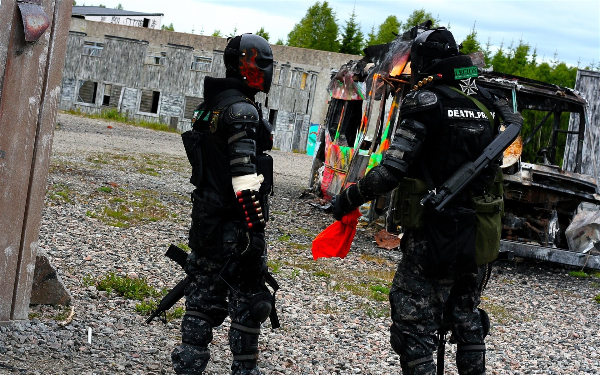 forces armées amis armes mercenaires