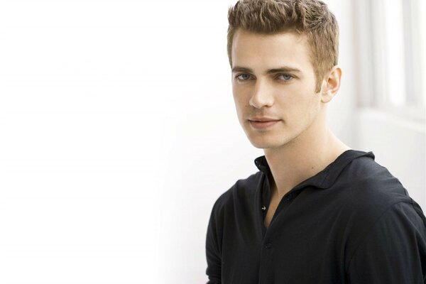 El hermoso productor Hayden Christensen