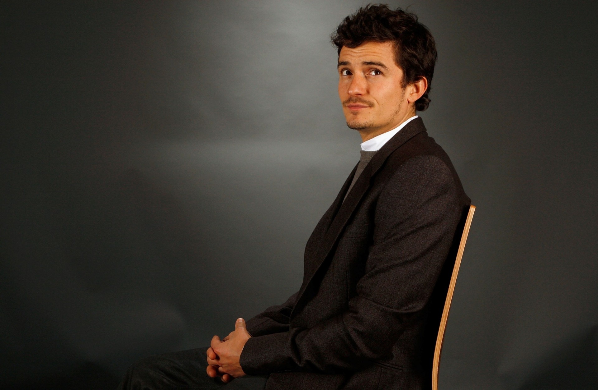 orlando bloom brunette actor