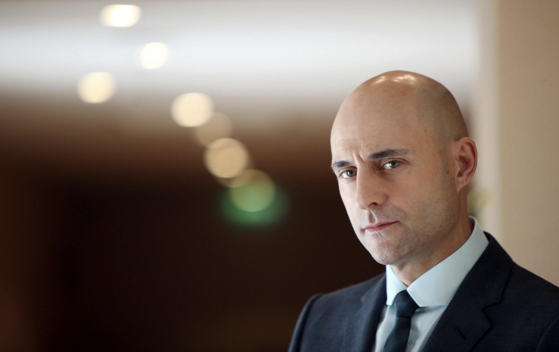 britannico mark strong attore