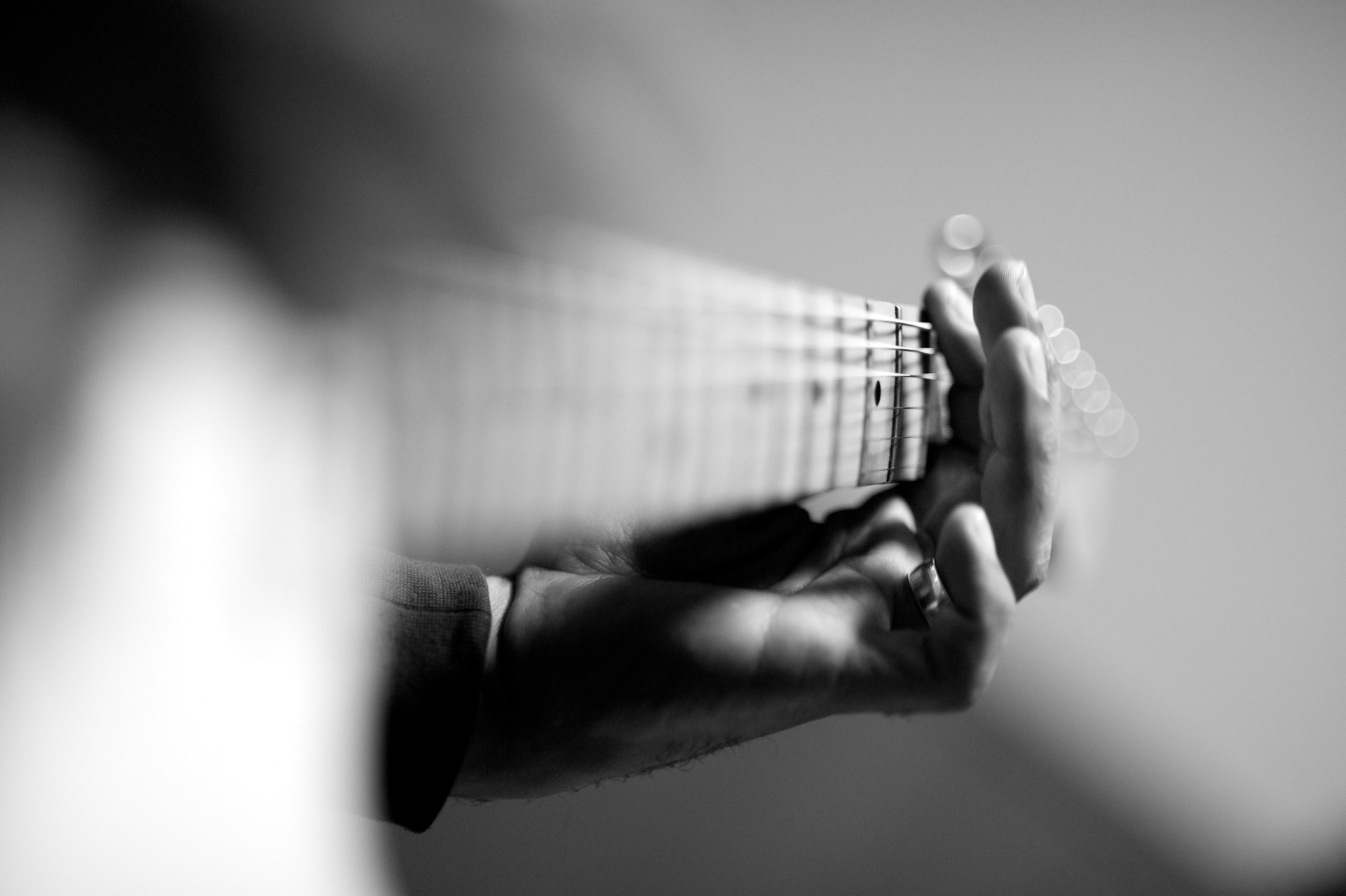 chord black and white guitars fingers music