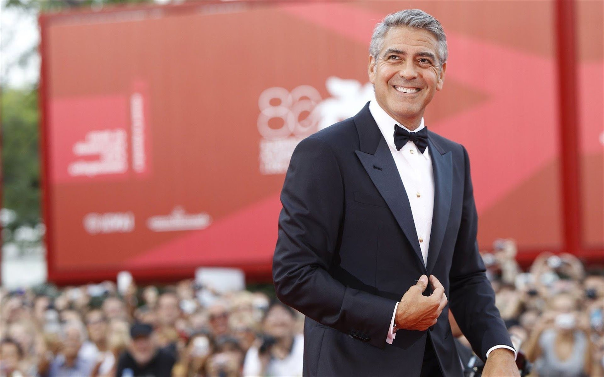 mann mann george clooney hollywood kostüm berühmtheit schauspieler