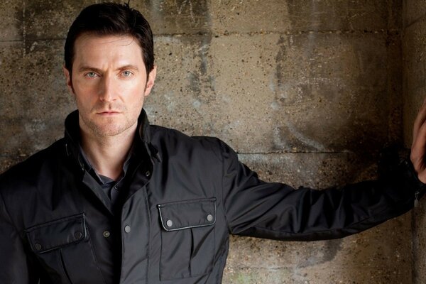 Photo shoot of actor Richard Armitage