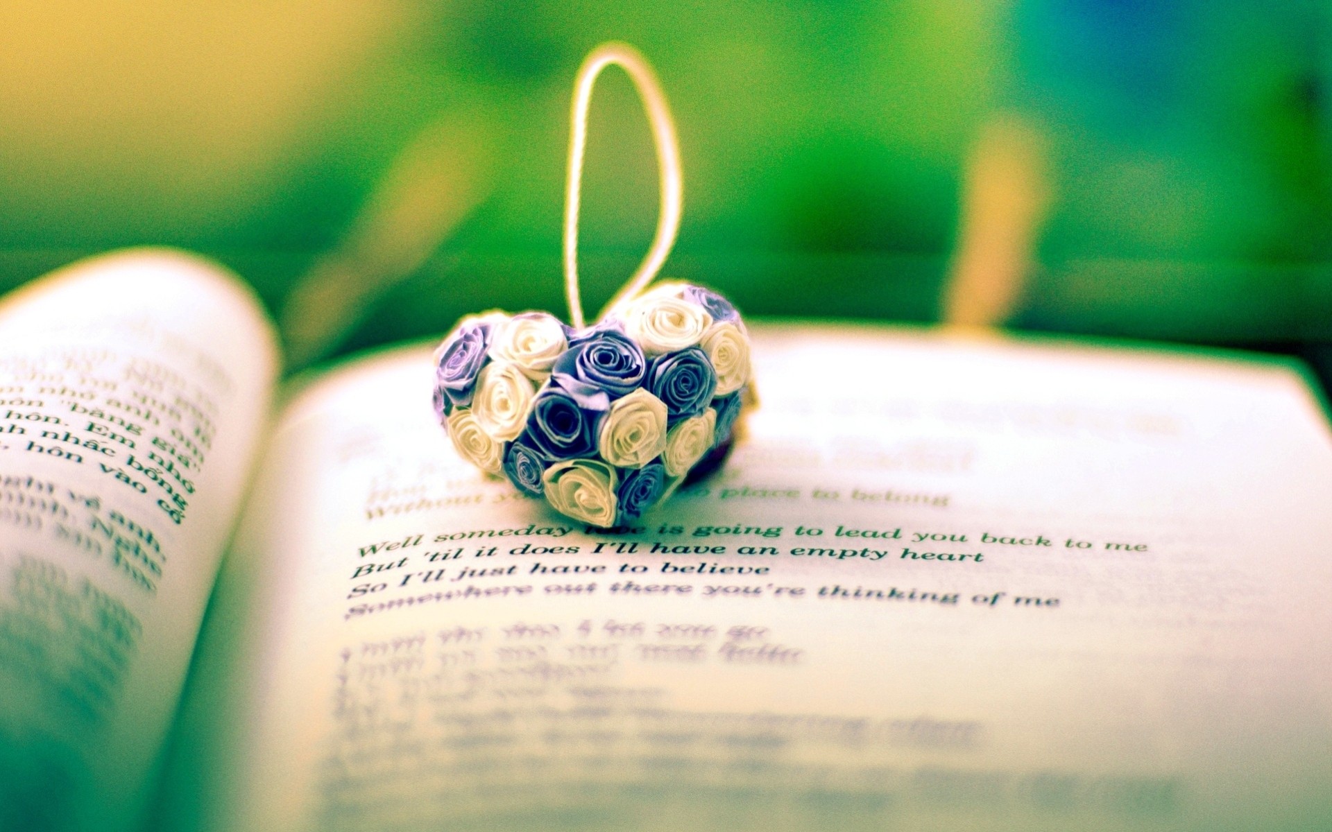 fleurs plein écran grand écran corde humeur coeur livre floral papier peint pendentif fond inscription