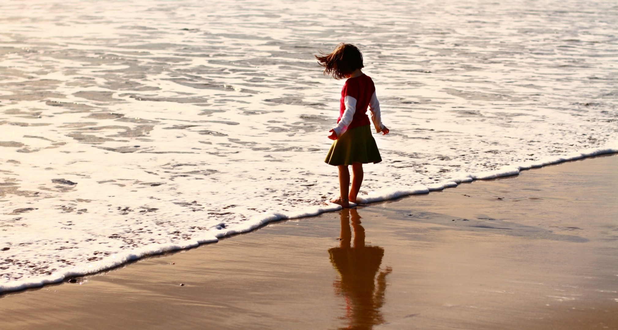 pantalla ancha pantalla completa playa estado de ánimo niños ola fondo bebé verano fondos de pantalla agua niños morena mar buen humor arena chica