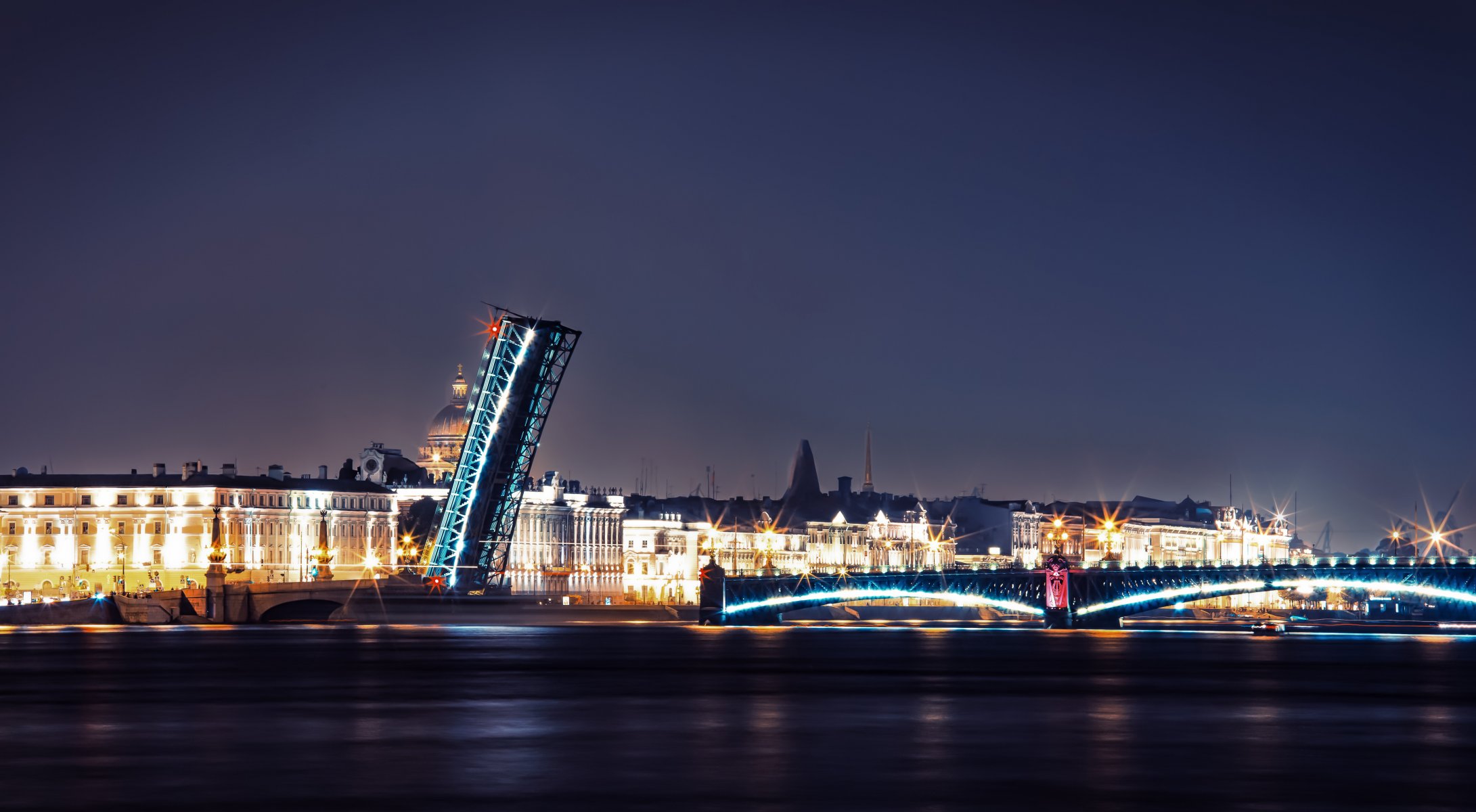 san petersburgo peter rusia terraplén río noche luces puente