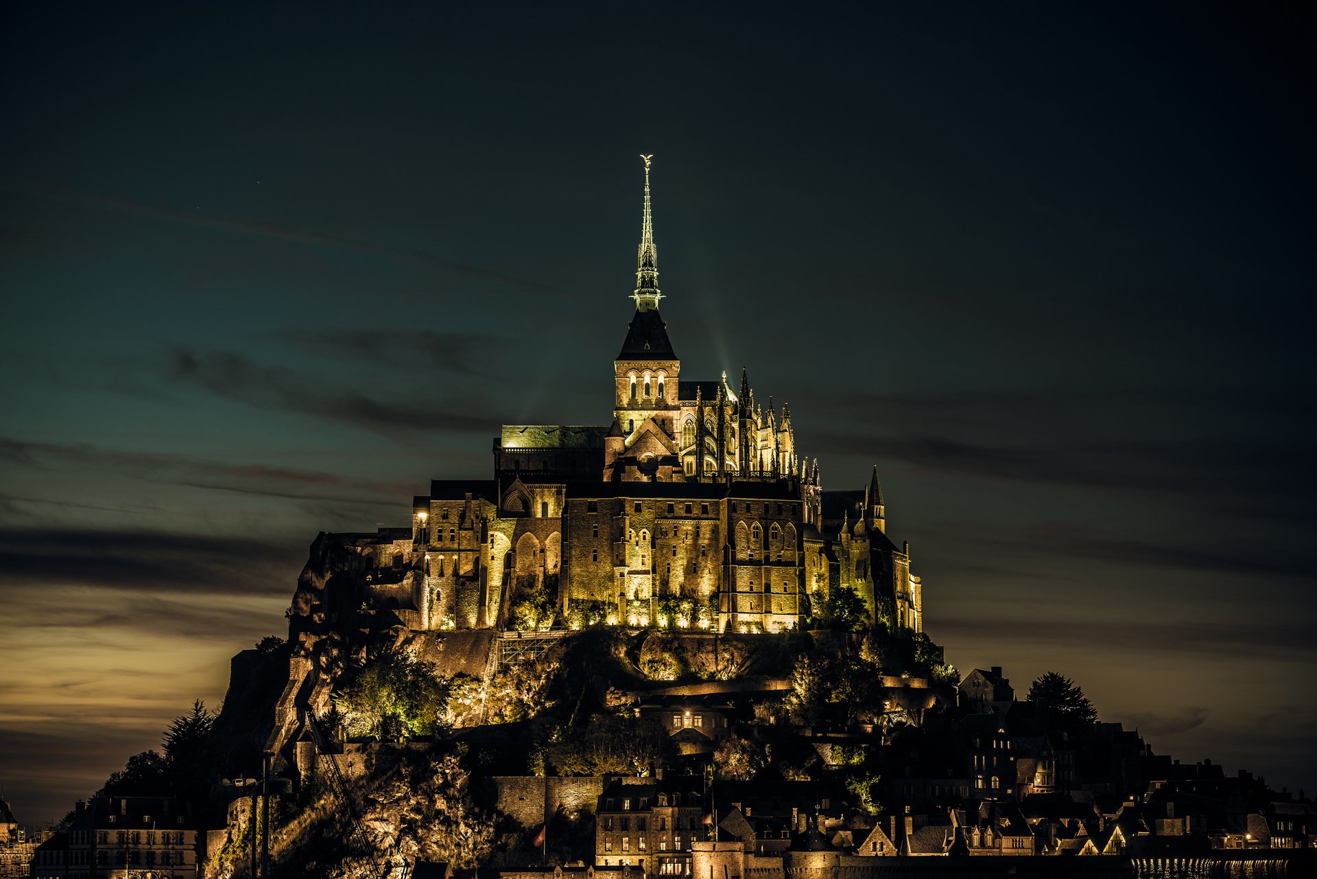 francia normandia mont saint michel isola castello mont saint michel fortezza sera lgni luce david w. photography