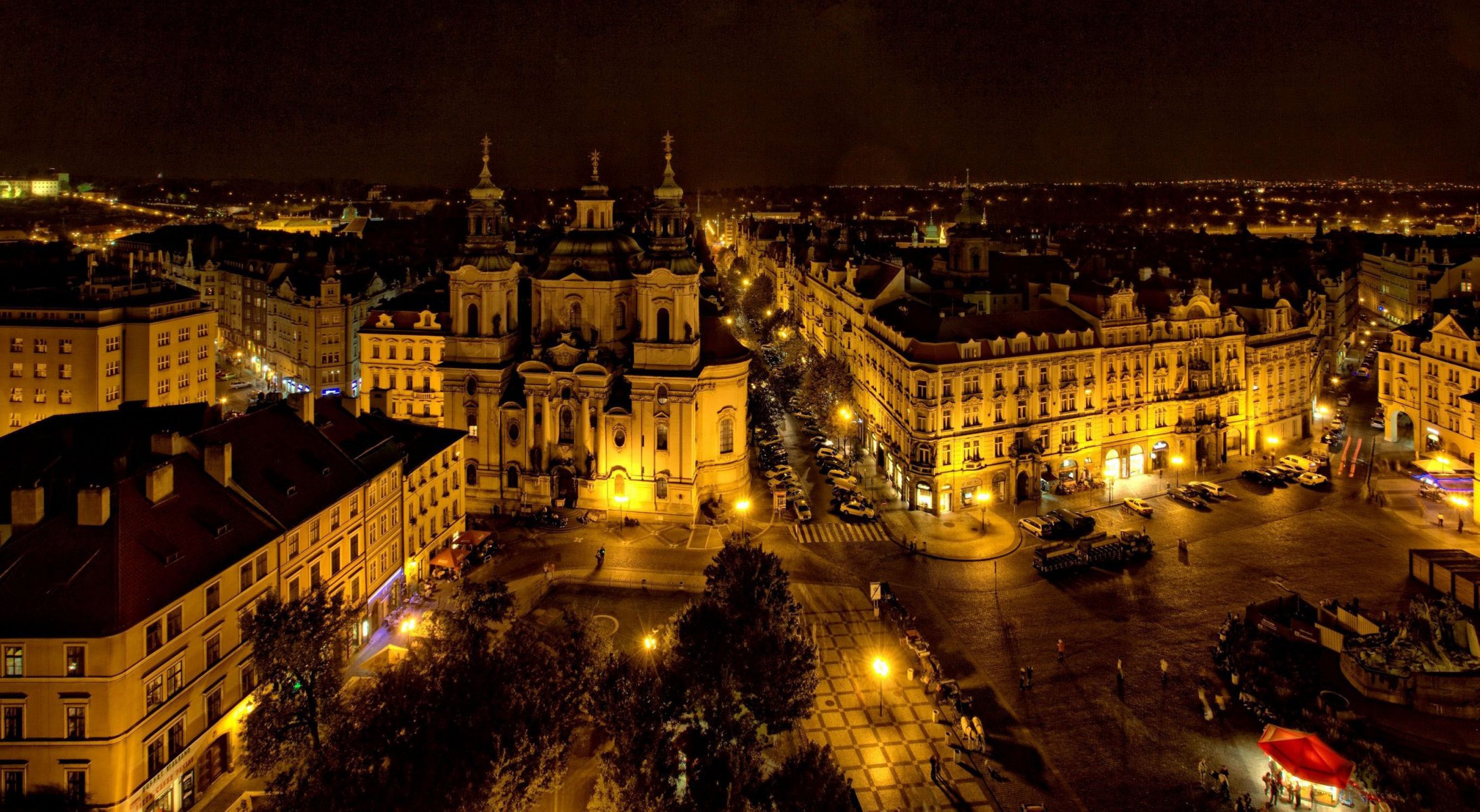 city czech republic prague night old town square located in the historical center of the city illuminated beautiful illuminated