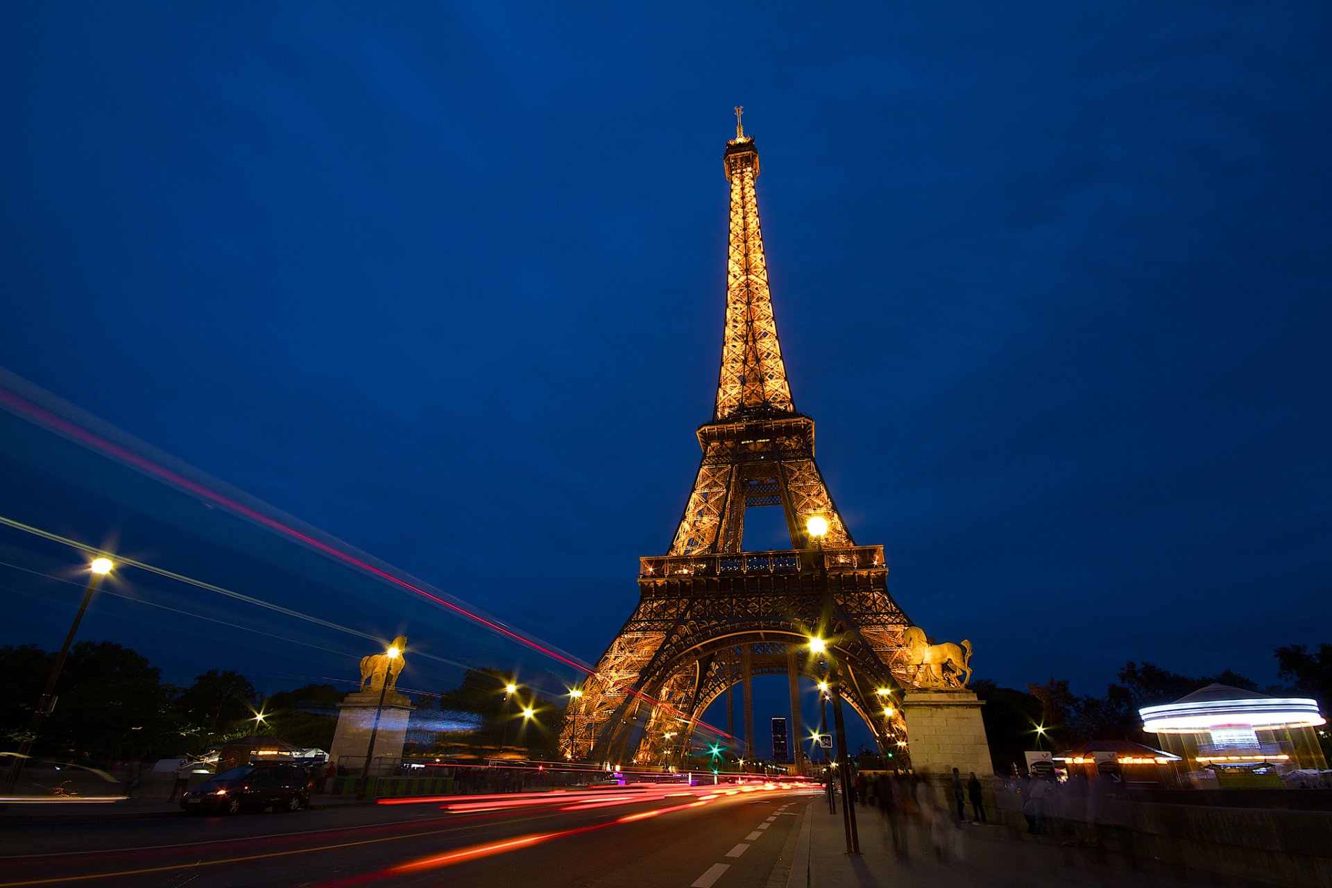 Эйфелева башня в париже фото красивые