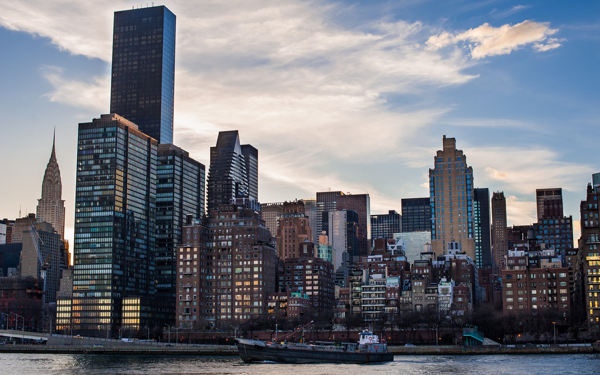 estados unidos nueva york rascacielos nave mañana