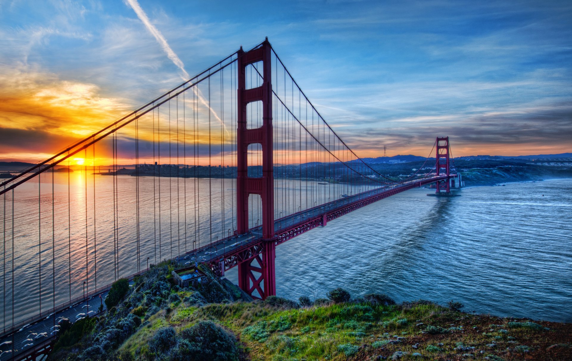 most wiszący golden gate golden gate bridge san francisco kalifornia usa symbol miasta cieśnina golden gate woda niebo zachód słońca