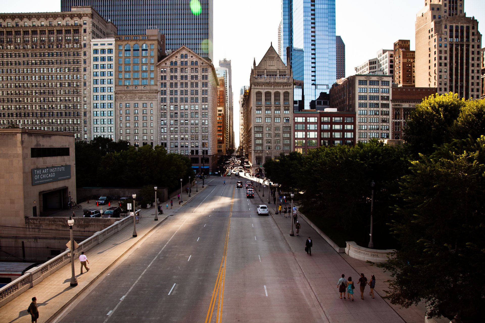 chicago america stati uniti edifici grattacieli grattacieli traffico strada automobili persone sole